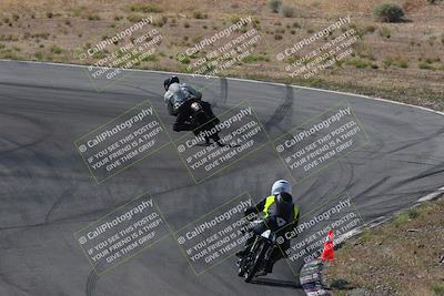 media/Apr-20-2025-AHRMA (Sun) [[393a79c373]]/Race/Group 12 early race/Turn 4b/